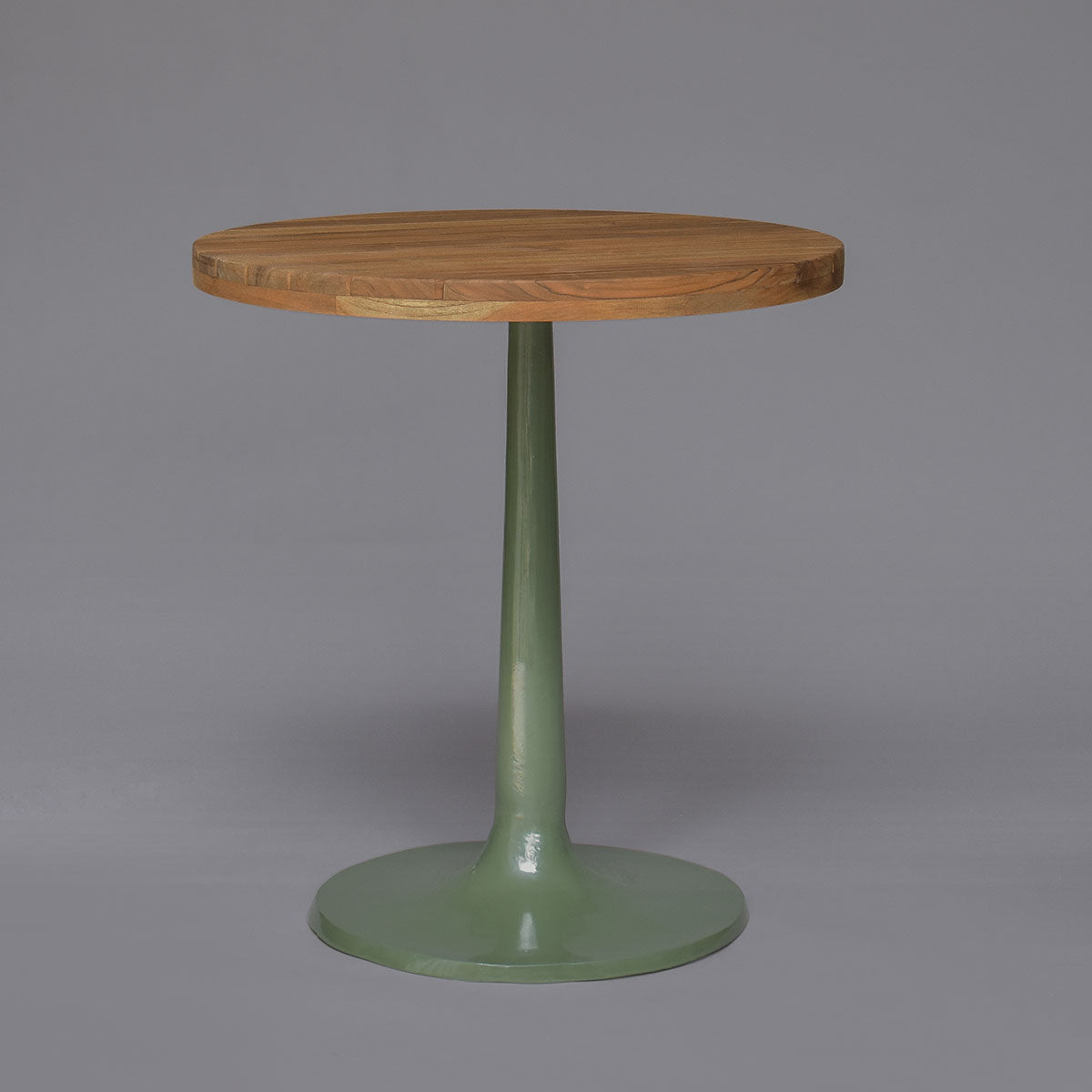 Mesa Auxiliar de Comedor Eero Teca
