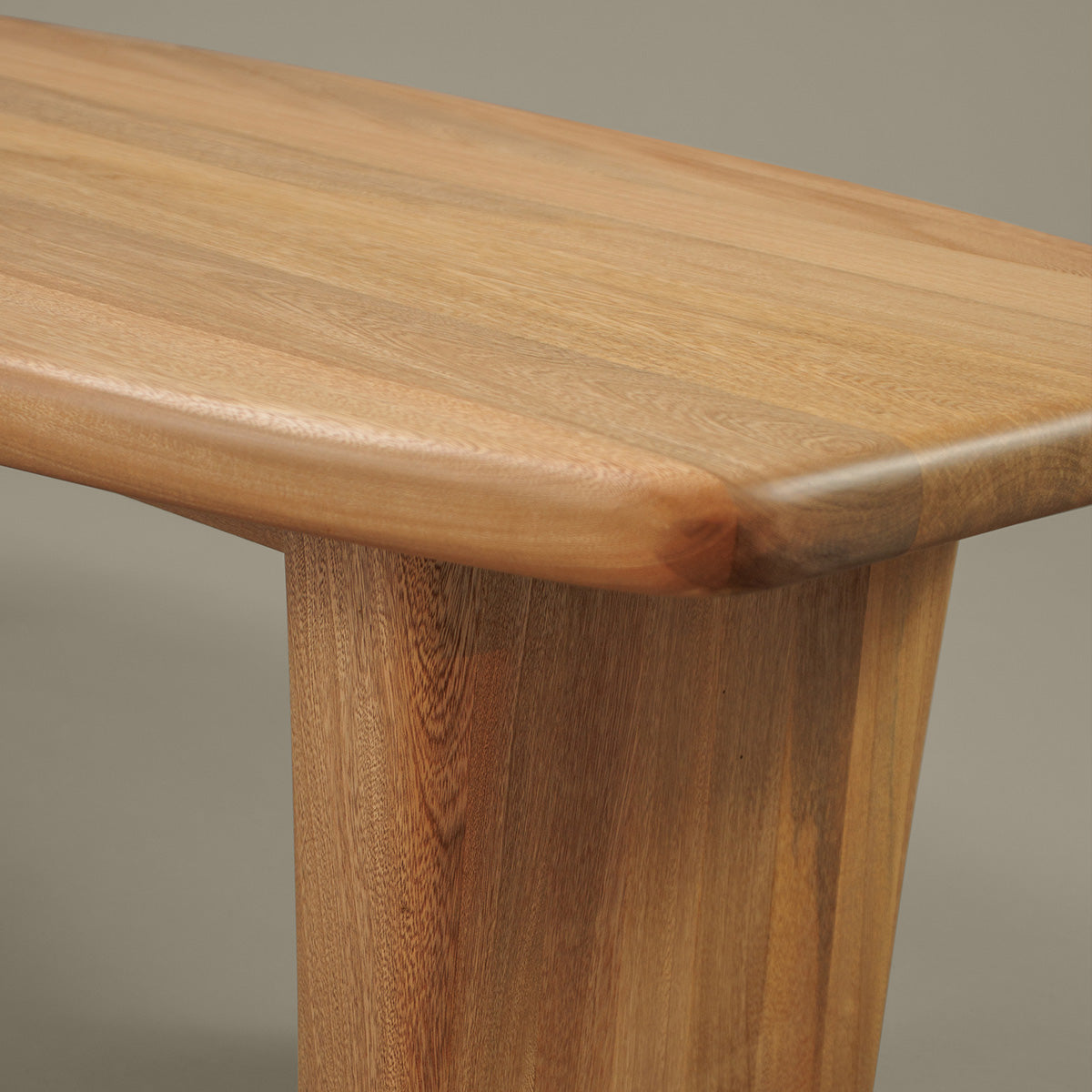 Mesa de Sala Taws Roble