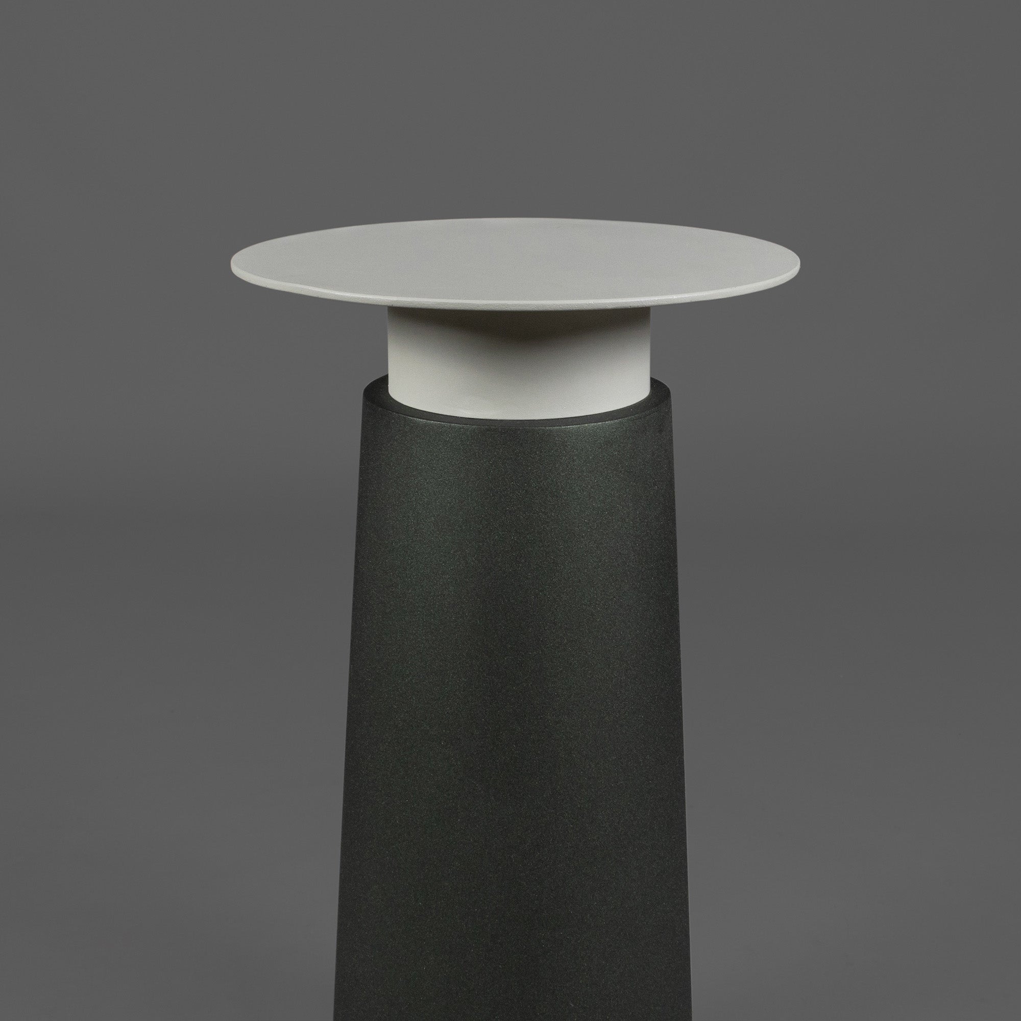Mesa Auxiliar Batu Metal