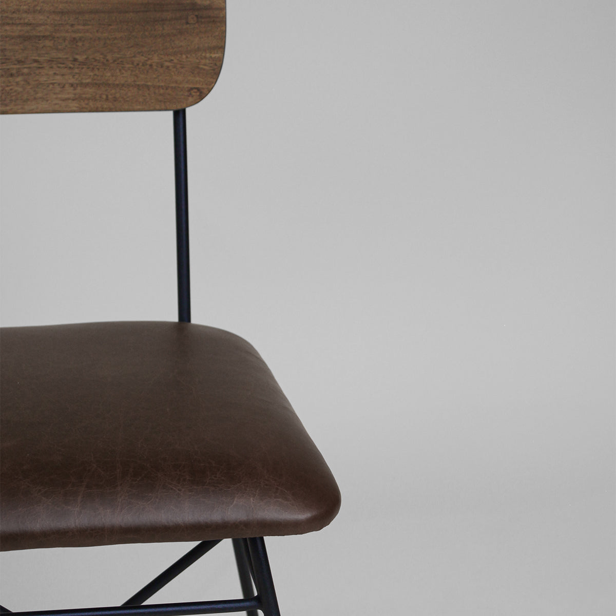 Silla Viken Cuero