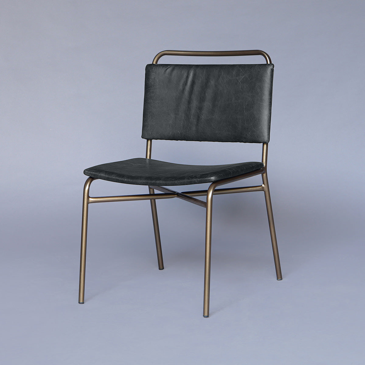 Silla Levna Cuero